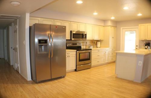Tempe House | Tempe Escape with Heated Pool, Billiards & Firepit Fun