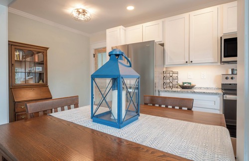 Morehead City House | Temple Cottage - Dog Friendly - Walk to downtown