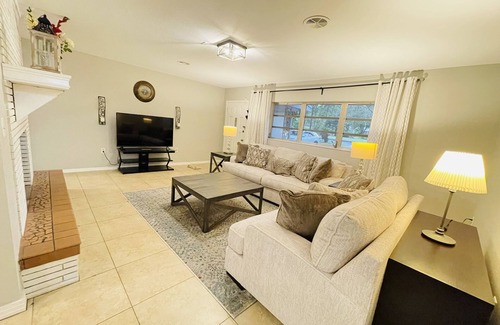Temple Terrace House | Temple Terrace and Busch Gardens Hideout