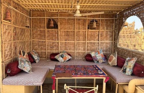 Amar Sagar Pol House | Temple View - Boutique Stay On Fort