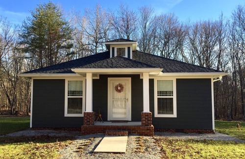 Spencer House | Tennessee Mountain Home in Beautiful Wooded Setting