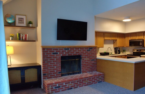 Plymouth Condo | Tenney Mountain Getaway - Ski In/Ski Out; Lake, Hiking Trails, PSU Nearby!