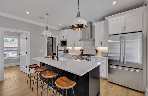 Berry Hill House | Tenor - Private Rooftop - 8 mins to Broadway