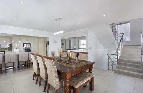 Calypso Beach House | Tenos On Calypso 12 - Five Bedroom House, Sleeps 9