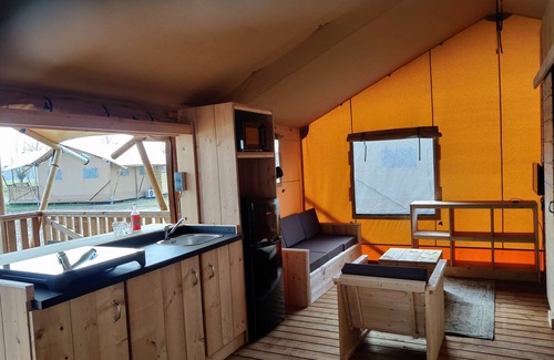 Bant House | Tent lodge near forest