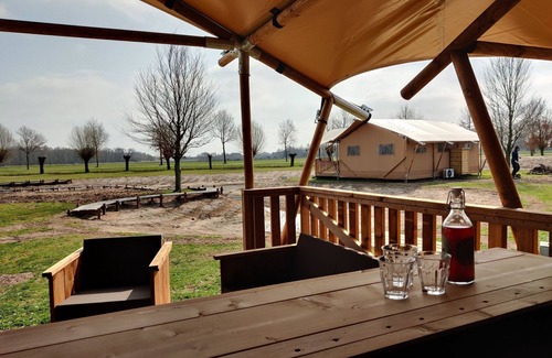 Bant House | Tent lodge near forest
