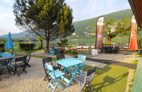 Novalaise RV Rental | Tent-Premium-Ensuite with Shower