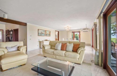 Eastham House | Tenth of a Mile Walk to Boat Meadow Landing