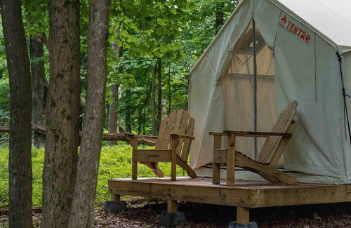 Berkeley Springs RV Rental | Tentrr State Park Site - WV Cacapon State Park - Site I - Single Camp