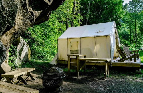 Ansted RV Rental | Tentrr State Park Site - WV Hawk's Nest State Park - Site A - Double Camp
