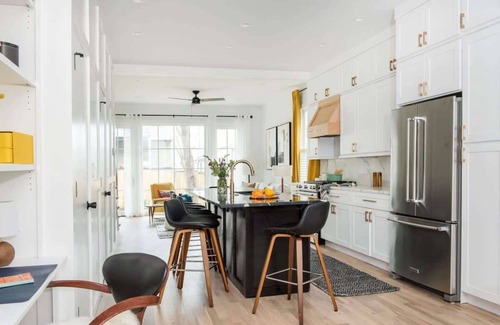 East Side House | Tequila Sunrise by Minty Living