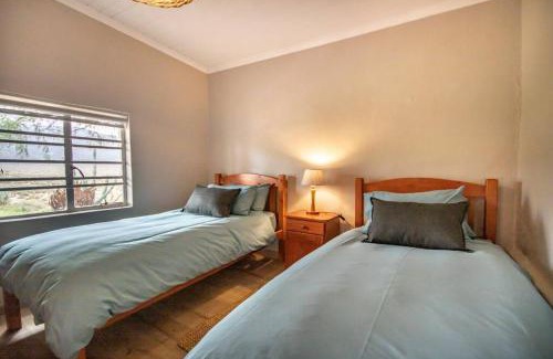 Laingsburg House | Tequila Sunrise Cottage at Karoofontein Guest Farm
