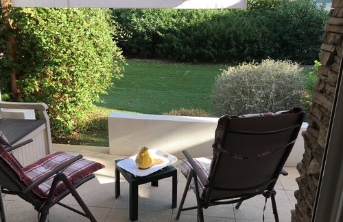 Sanary-sur-Mer Apartment | TERRA COTTA, spacious 2-room apartment - Garden terrace Parking - Access for disabled