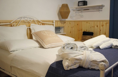 Castel Morrone Hotel | Terra Muronis