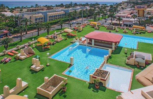 Morro Jable Apartment | terrace and ocean views, Wi-Fi, 3rd floor
