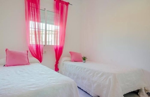 Poblado de Sancti Petri Apartment | Terrace and pool, 300 mts from the beach
