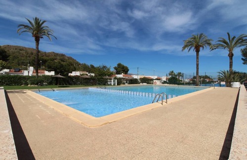 Rojales House | Terrace house with communal swimming pool