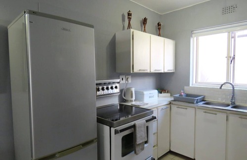 Gordons Bay Central House | 'Terrace On Sea' - Central 2 Bedroom townhouse less than 1 min walk to the beach