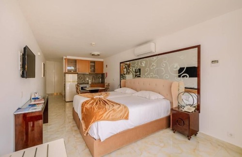 Oura Hotel | Terrace Room w/Amazing Views! Perfect for Family Vacation | 4 Units