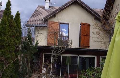 Annecy-le-Vieux House | Terraced house, 120M2, for 7 people, 2 km from the lake, with private garden