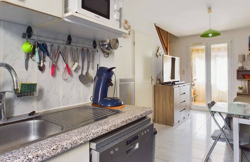 Marseillan Plage Apartment | Terraced house for 5, air-conditioned rooms, parking, pets, wifi included