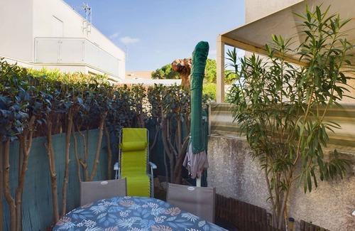 Marseillan Plage Apartment | Terraced house for 5, air-conditioned rooms, parking, pets, wifi included