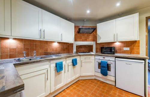 Southborough House | Terraced Taylor