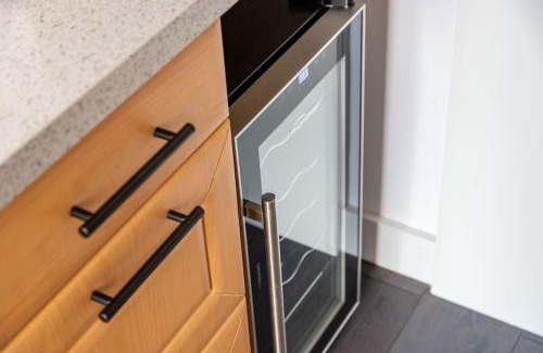 Maladiere Apartment | Terracotta, chaleureux appartement calme pour 2 personnes, avec Parking privé, idéal séjour business