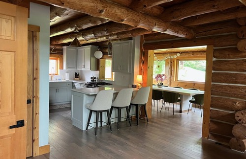 Rockbridge Cabin | Terrapin Hideaway's Loggerhead Main Lodge, Hocking Hills Logan Laureville Rockbridge Sleeps 16 Hot t