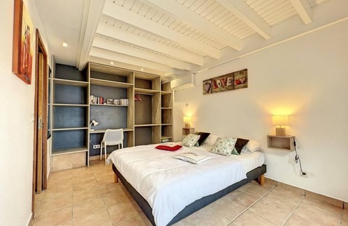 Morel Apartment | TERRATHELY, sea view, private pool, walking distance to beach.