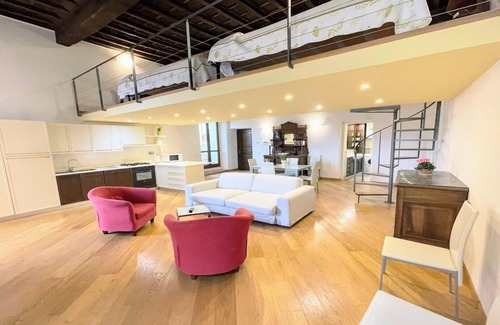 Spoleto Apartment | TERRAZZA DUOMO, SLPS 6, PEDESTRIAN CENTRE, 2 TERRACES + SENSATIONAL VIEWS