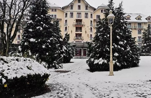 Allevard Apartment | Terres de France - Appart'Hotel le Splendid - 2 Room Apartment 4 People double bed