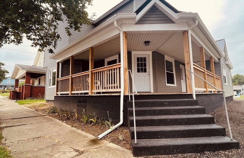 Dalton Apartment | Terrific 2-bedroom apartment up to 5 people Dalton with AC, WiFi