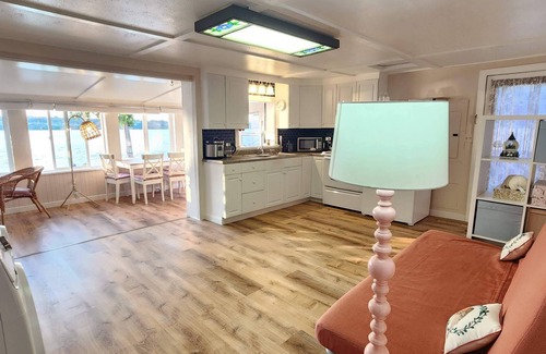 Morristown Cottage | Terrific 2-bedroom cottage in 1000 Islands