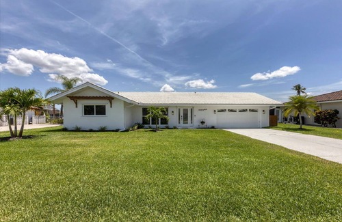 Charlotte Harbor House | 🥇 Terrific 2bd waterside villa (CH1005)