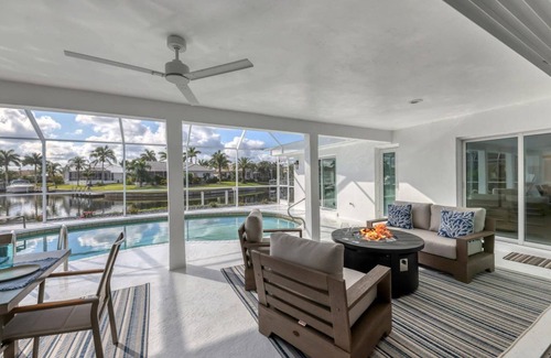 Charlotte Harbor House | 🥇 Terrific 3bd villa on canal with a private pool (CH895)