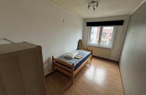 Zelzate Apartment | Terrific 4-bedroom apartment in Zelzate