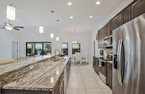 Cape Coral House | Terrific 4-bedroom house with heated pool in Cape Coral