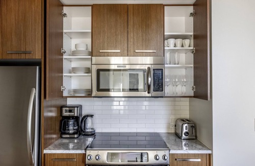 Bay Village Apartment | Terrific Back Bay 1BR w/Gym & W/D, nr Shopping, by Blueground