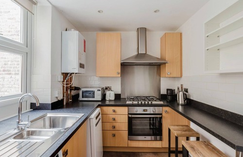 Addison Apartment | Terrific Kensington 1BR, 2 min to Tube, near Shops & Park, by Blueground