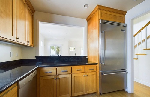 Menlo Park House | Terrific Menlo Park 3BR w/Patio & Garage, nr Dining, by Blueground