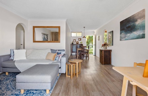 Clayfield Apartment | Terrific & Tranquil! 1Bed/1Bath/Balcony~ Clayfield