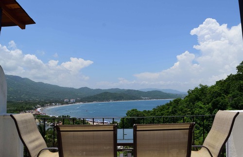 Manzanillo Villa | Terrific villa with AC in Manzanillo