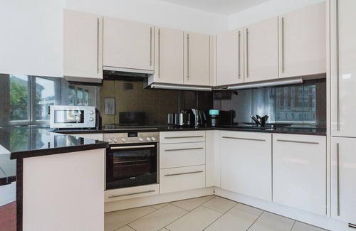 Sihlfeld Apartment | Terrific Wiedikon 2BR w/W/D, near Market & Old Town, by Blueground