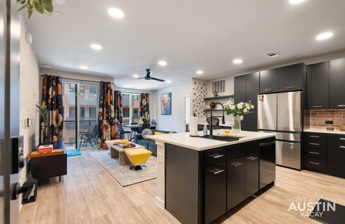 East Congress Apartment | Terry-O Ln #235 xxxx