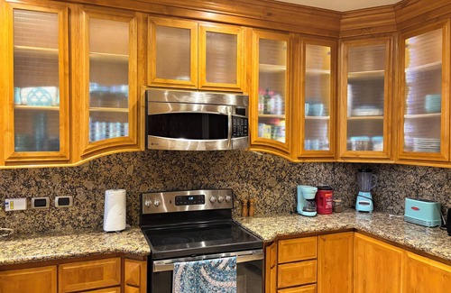Las Conchas Condo | Tessoro 002 only one bedroom condo