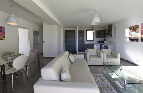 Saint-Louis Apartment | TEST
