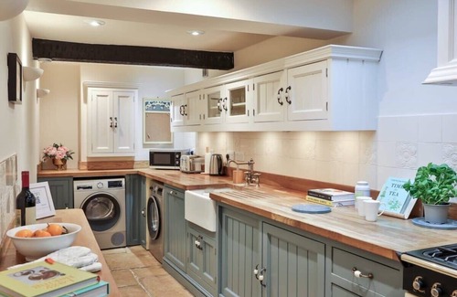 Tetbury House | Tetbury Town Centre Cotswold Cottage