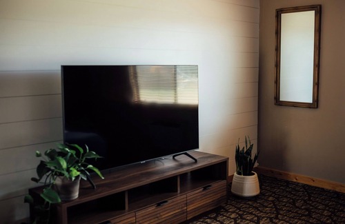 Tetonia Cabin | Teton Classic - Double Queen
