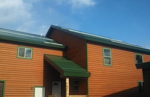 West Yellowstone House | Teton Townhouse - Sleeps 6 - 12, 5 Blocks from Yellowstone's West Enterance